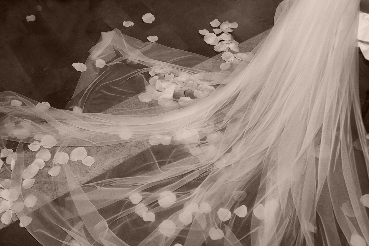 #destinationweddingphotographerromeitaly #weddingday #weddingromeitaly #weddingplannerrome #weddinginspiration